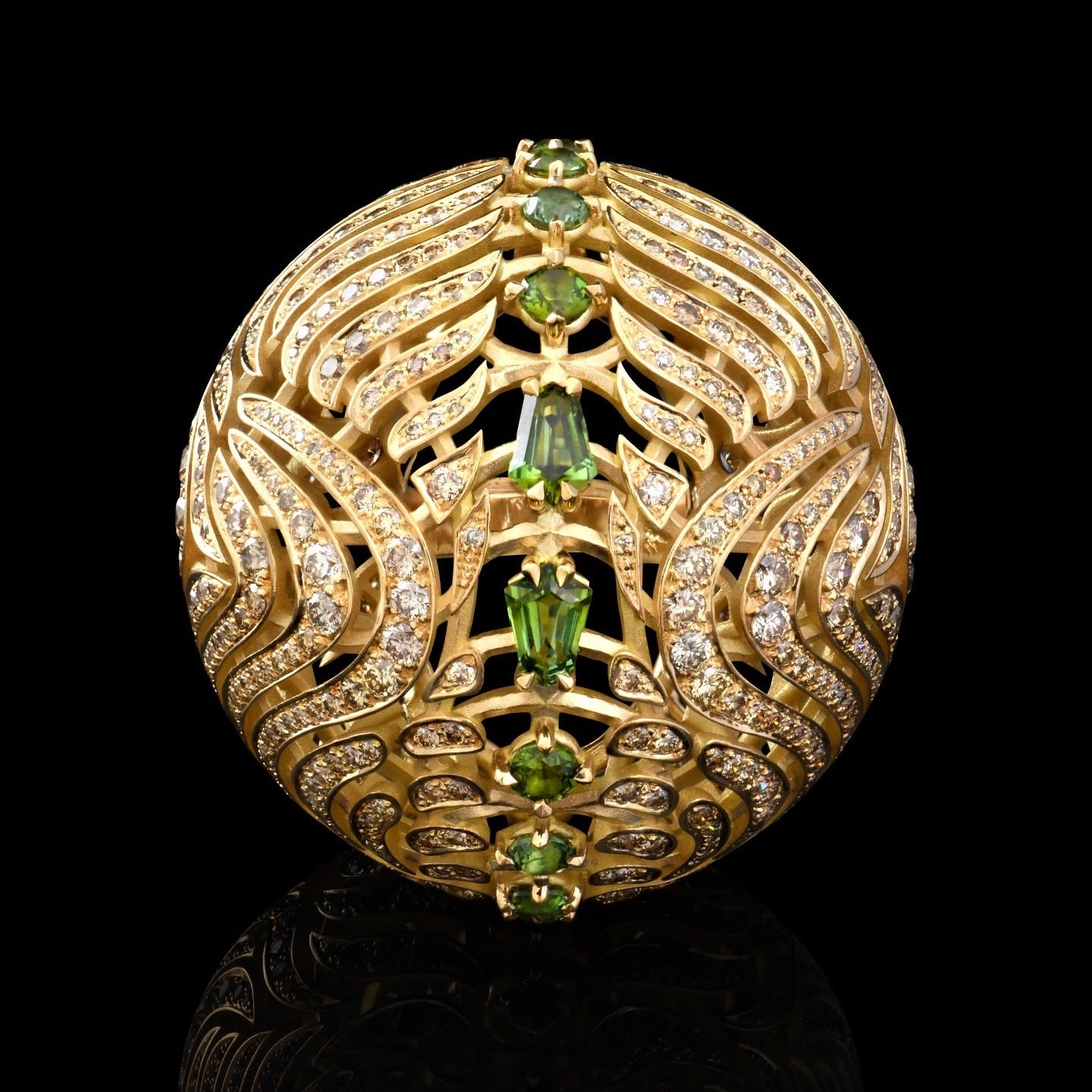 Capucine H. Wearable Art. High jewelry creation. Paris. Champagne Diamond. 18k gold. Collectible jewel. Ethos of London
