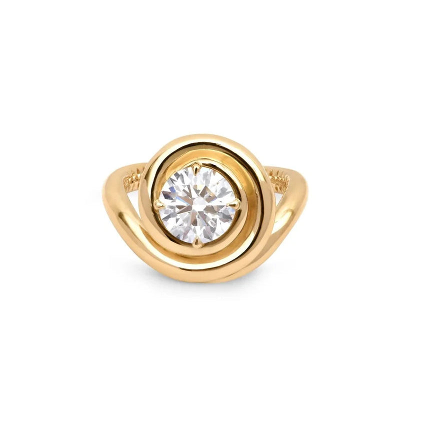Diamond 18k gold ring. Fine Jewelry. Capucine H. Paris. Ethical jewel.
