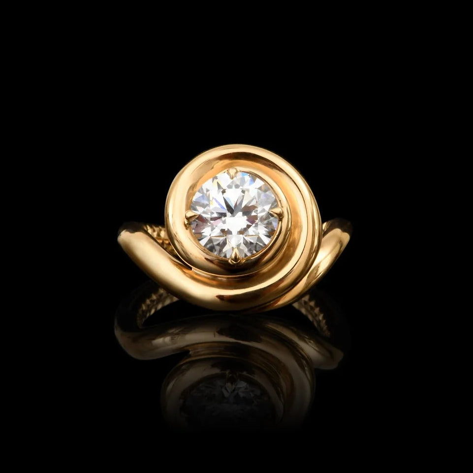 Diamond 18k gold ring. Fine Jewelry. Capucine H. Paris. Ethical jewel.