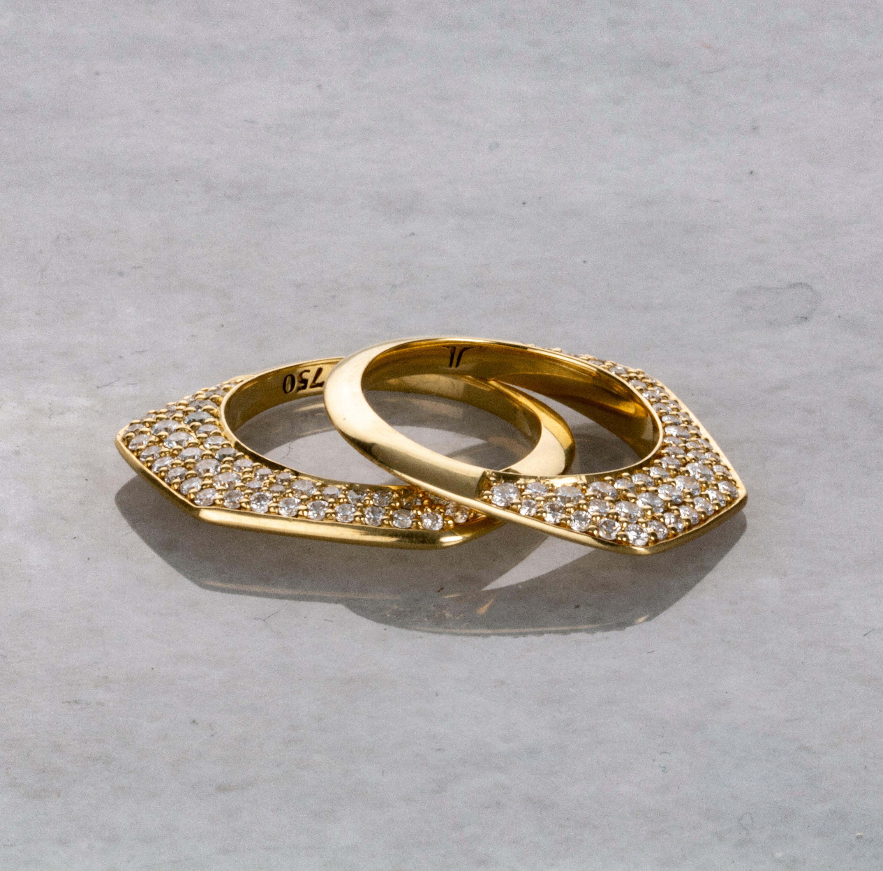 Diamond gold ring by fine jewelry designer Andy Lif.