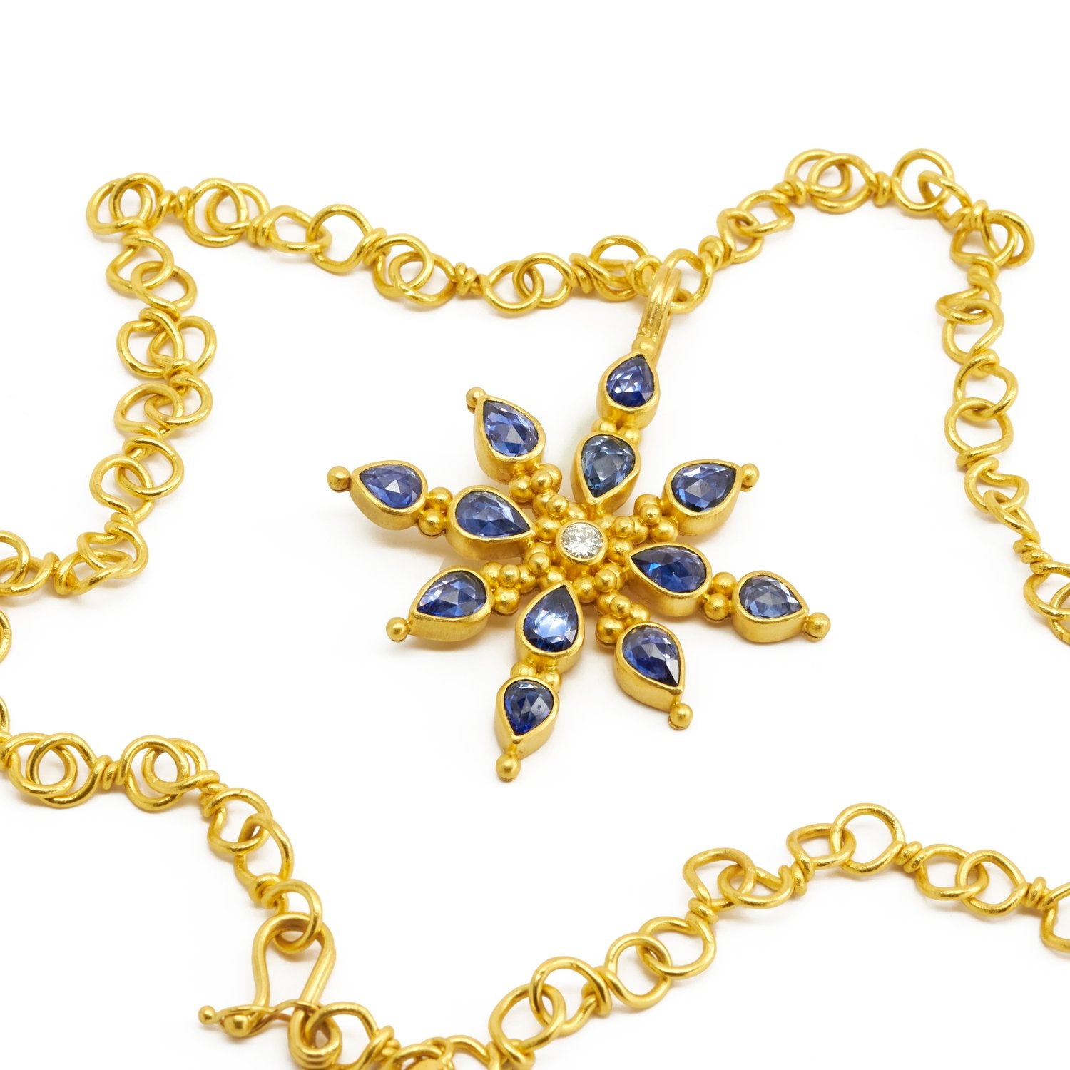 Sapphire gold necklace by fine jewelry designer Linda Hoj
