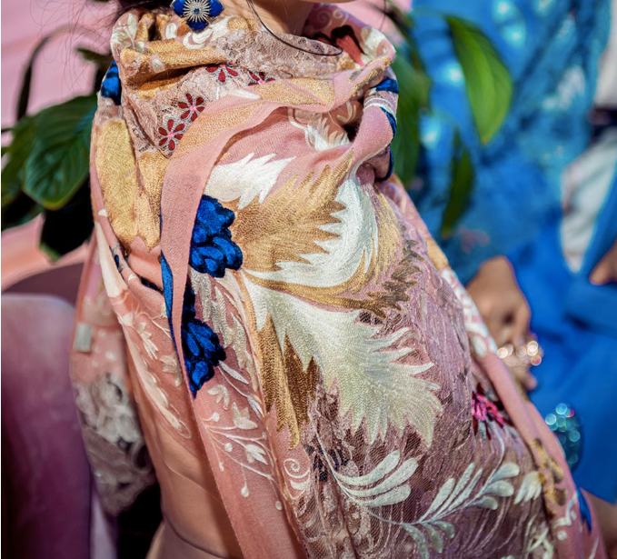 Handwoven. Luxurious lace flower cashmere scarf by JANAVI INDIA. Wedding Gift. Luxury Gift.