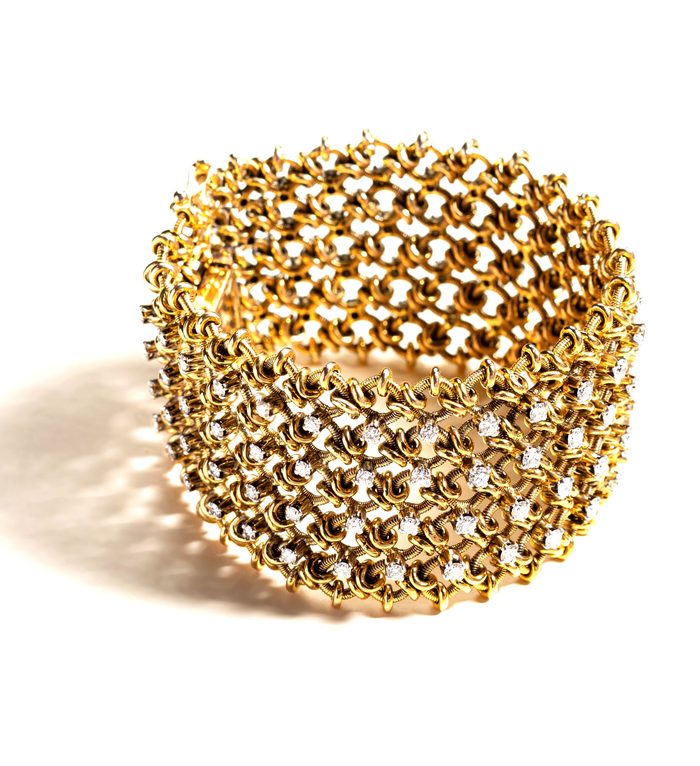 Diamond Bracelet in 18 karat Gold by fine jewelry designer ESTAA