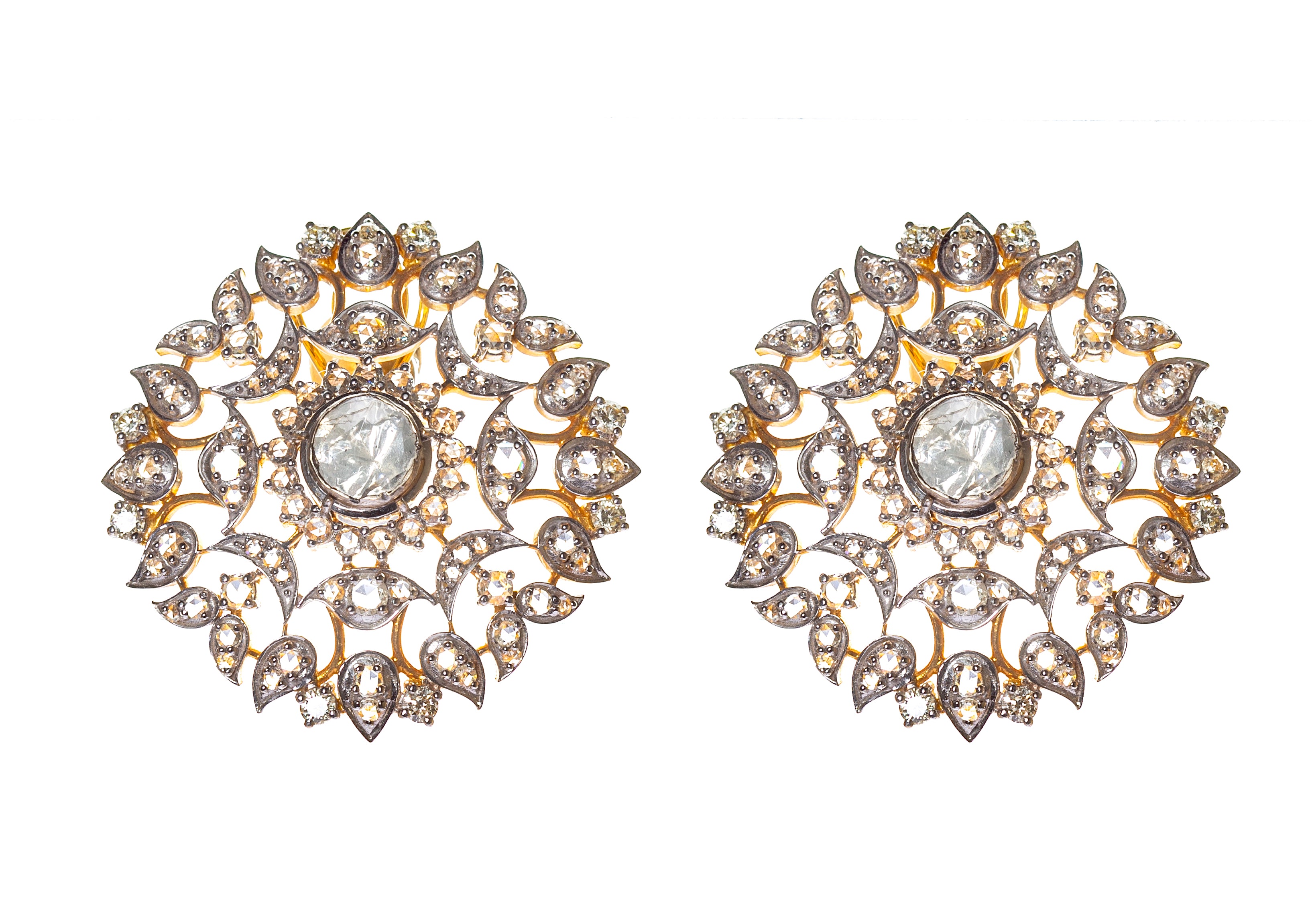 Diamond 18 karat gold earrings by fine jewelry designer ESTAA
