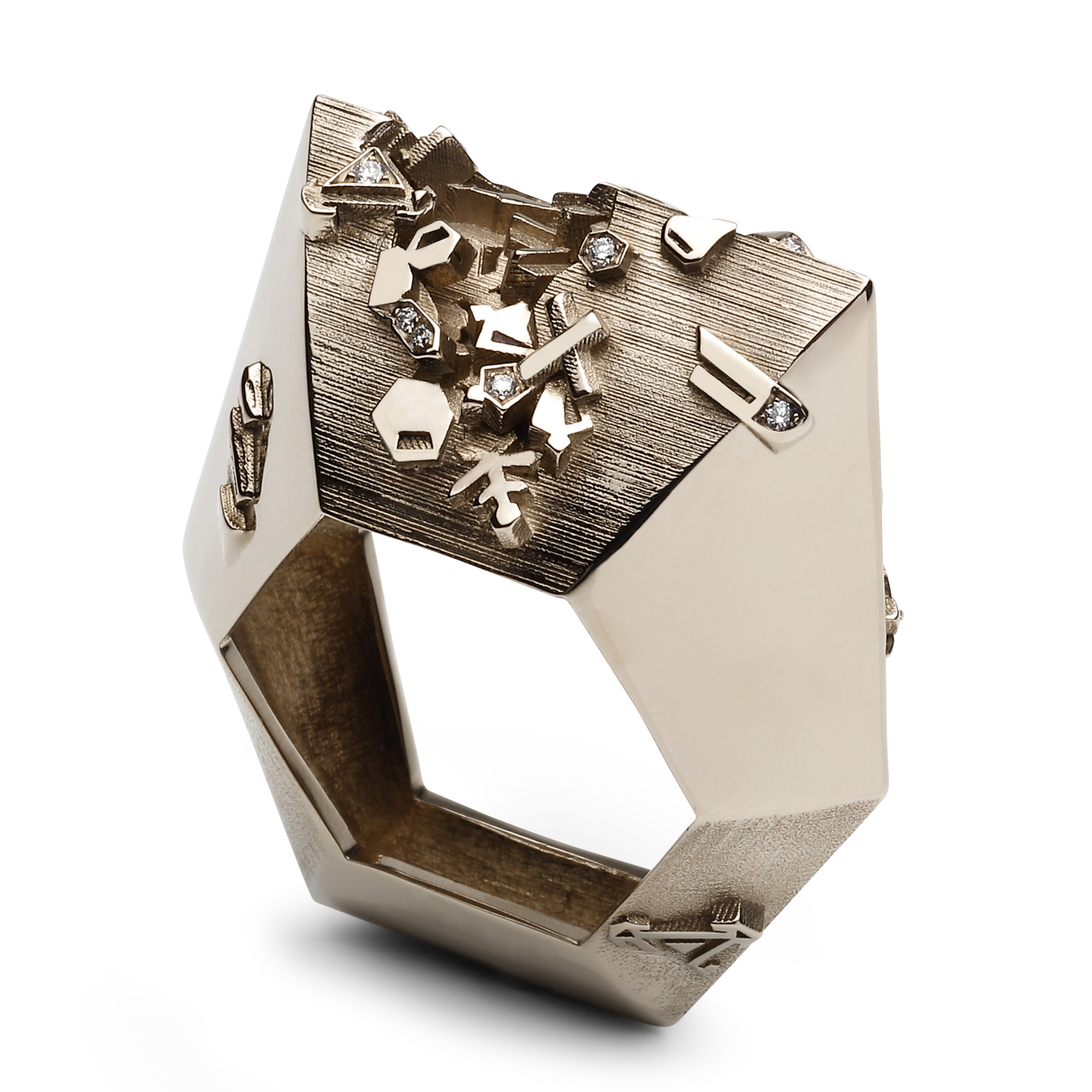 18k white gold diamonds ring. Capucine H. Collectible Design. Fine Jewelry. Ethos of London.