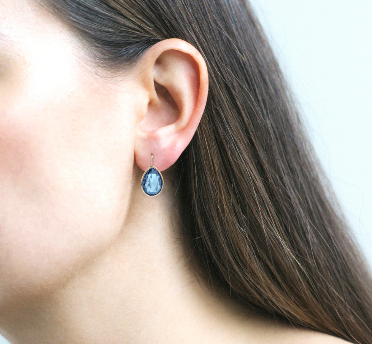 Blue Topaz earrings in 18 karat yellow gold by fine jewelry designer Goshwara