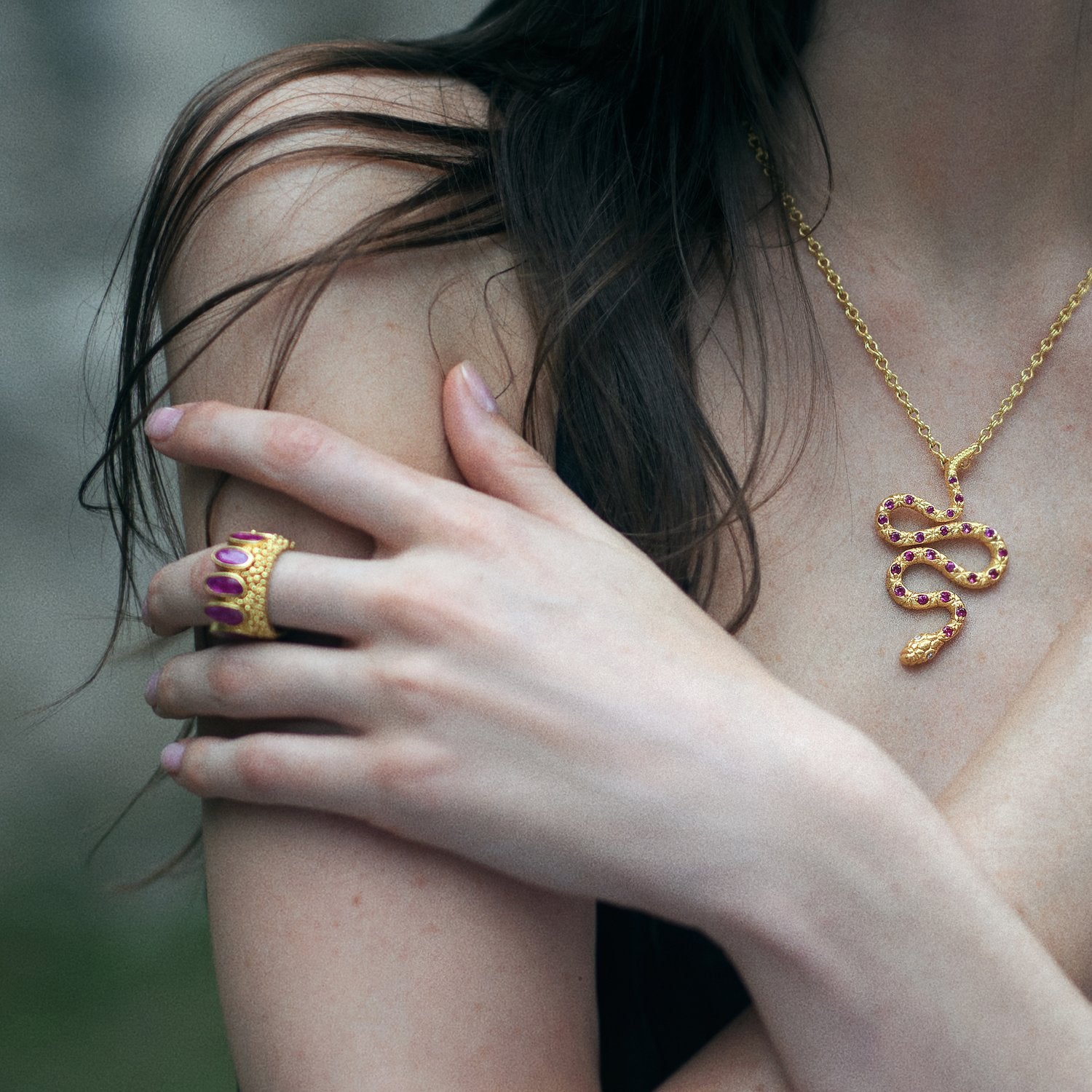22 karat gold precious jewel