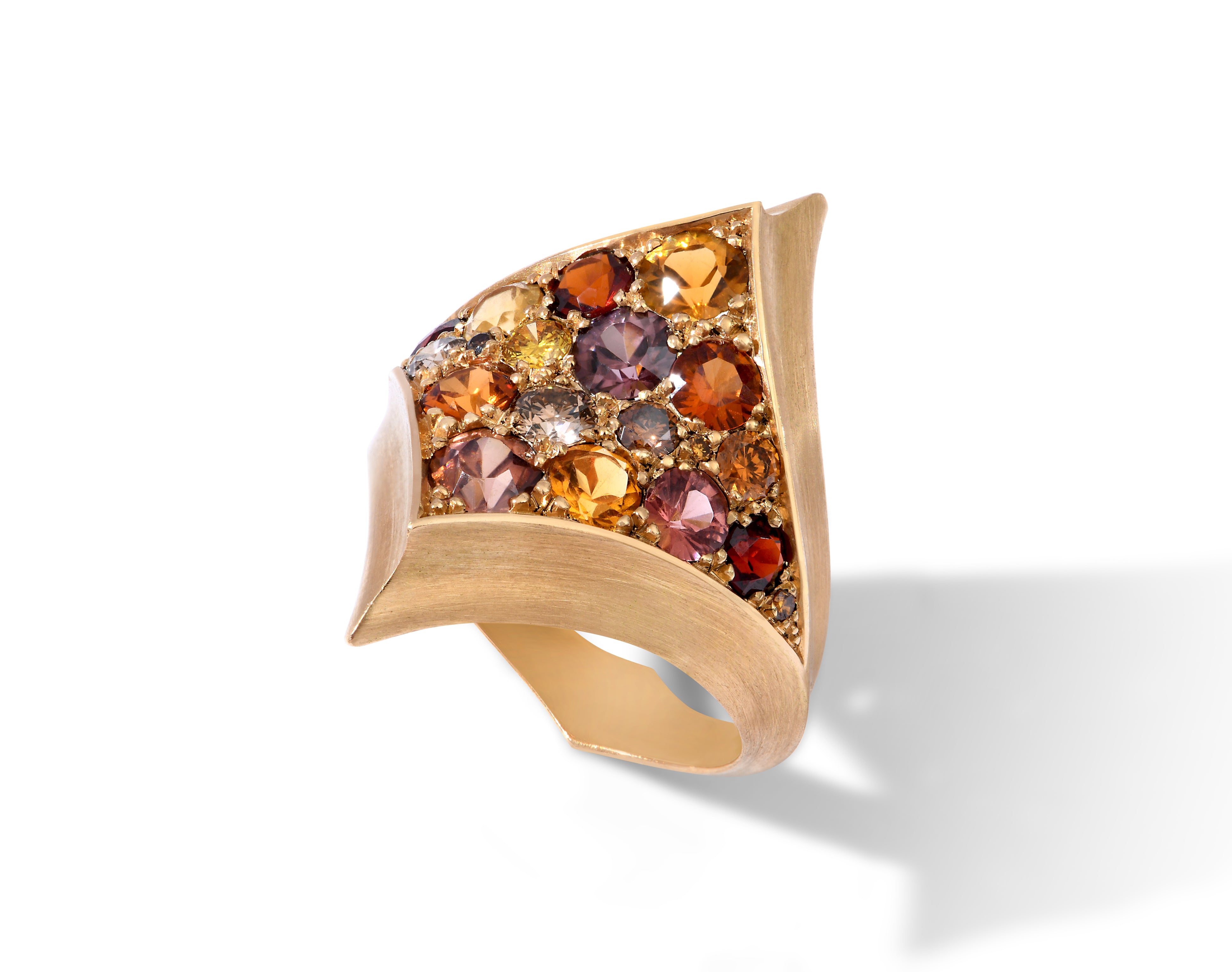 capucine h, fine jewelry, jewelry designer, gold ring, gold jewelry, unique jewelry, high craftsmanship, colored gemstones, 18 karat gold, best jewelry, art jewel, jewelry creations, sustainable jewelry, climate change
