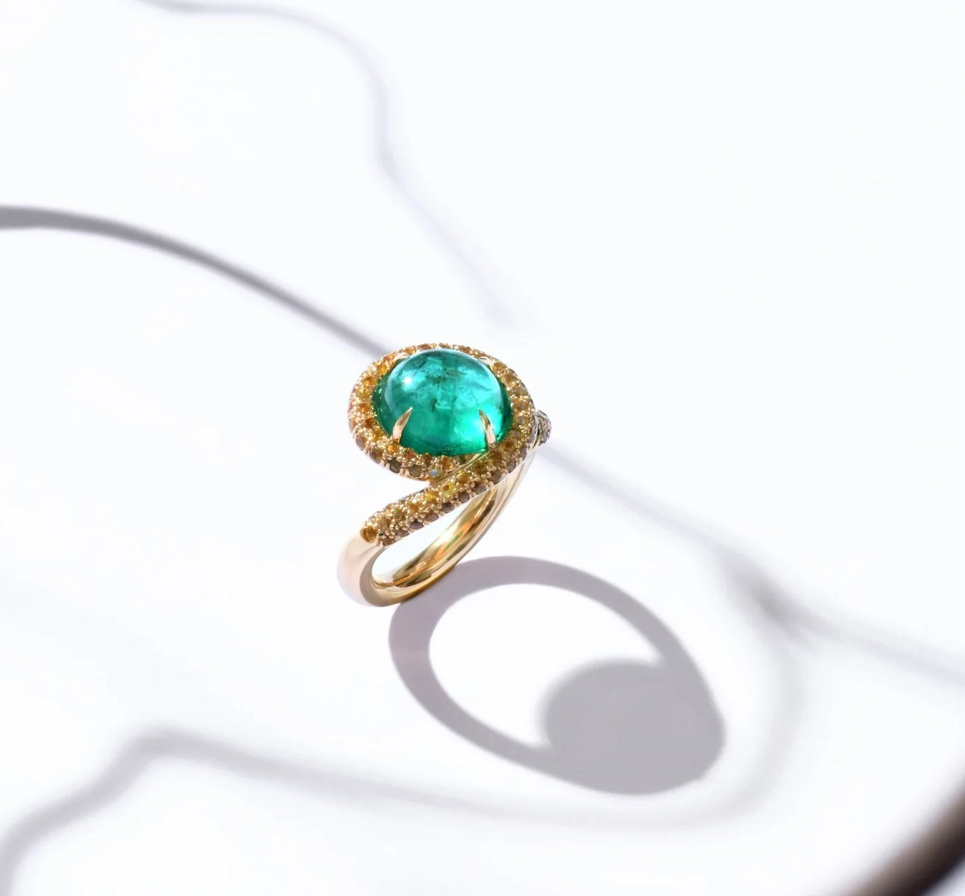 Capucine H fine jewelry. Emerald. 18k gold ring. Elegant precious jewel. Made in Paris