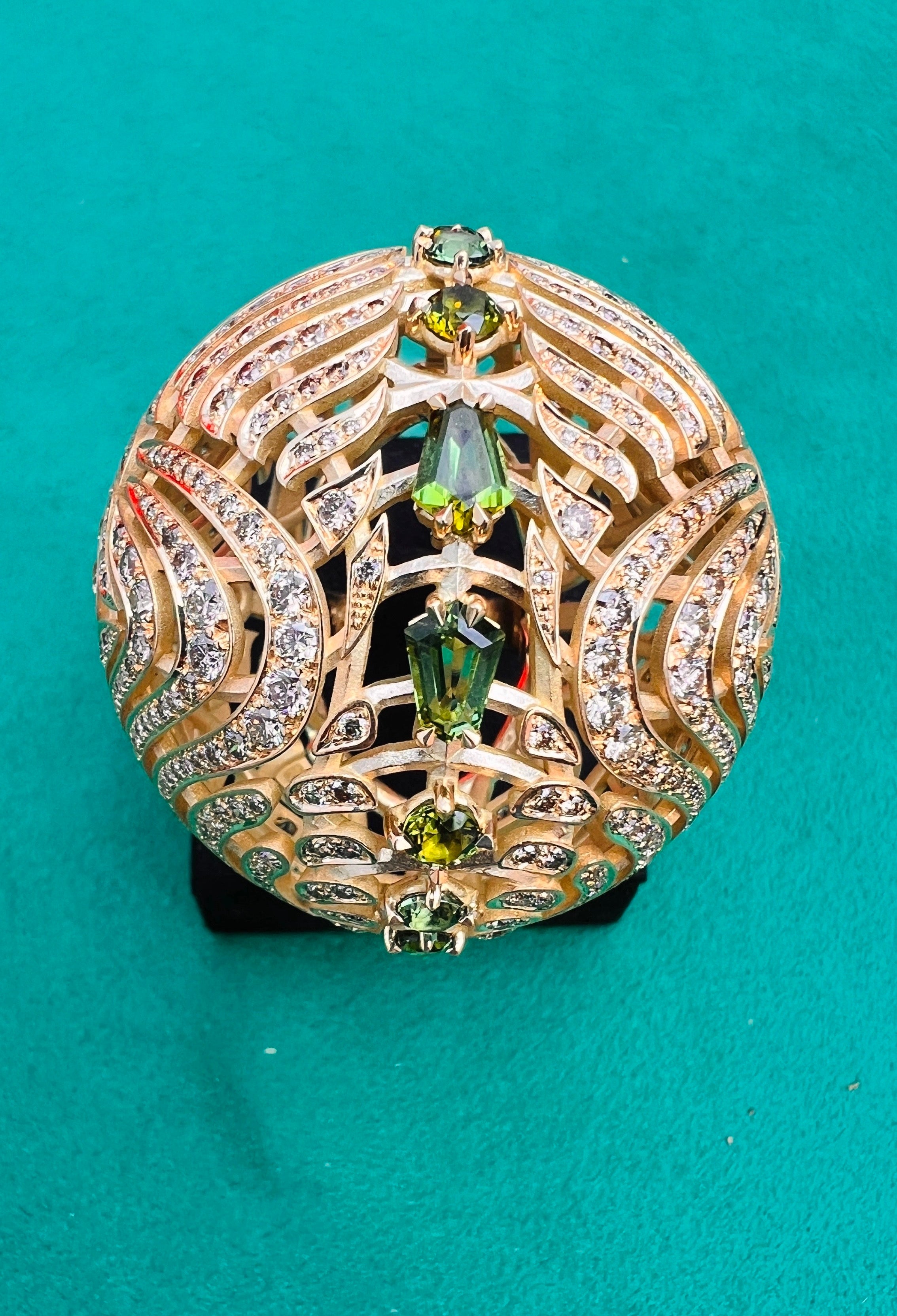 Capucine H. Wearable Art. High jewelry creation. Paris. Champagne Diamond. 18k gold. Collectible jewel. Ethos of London