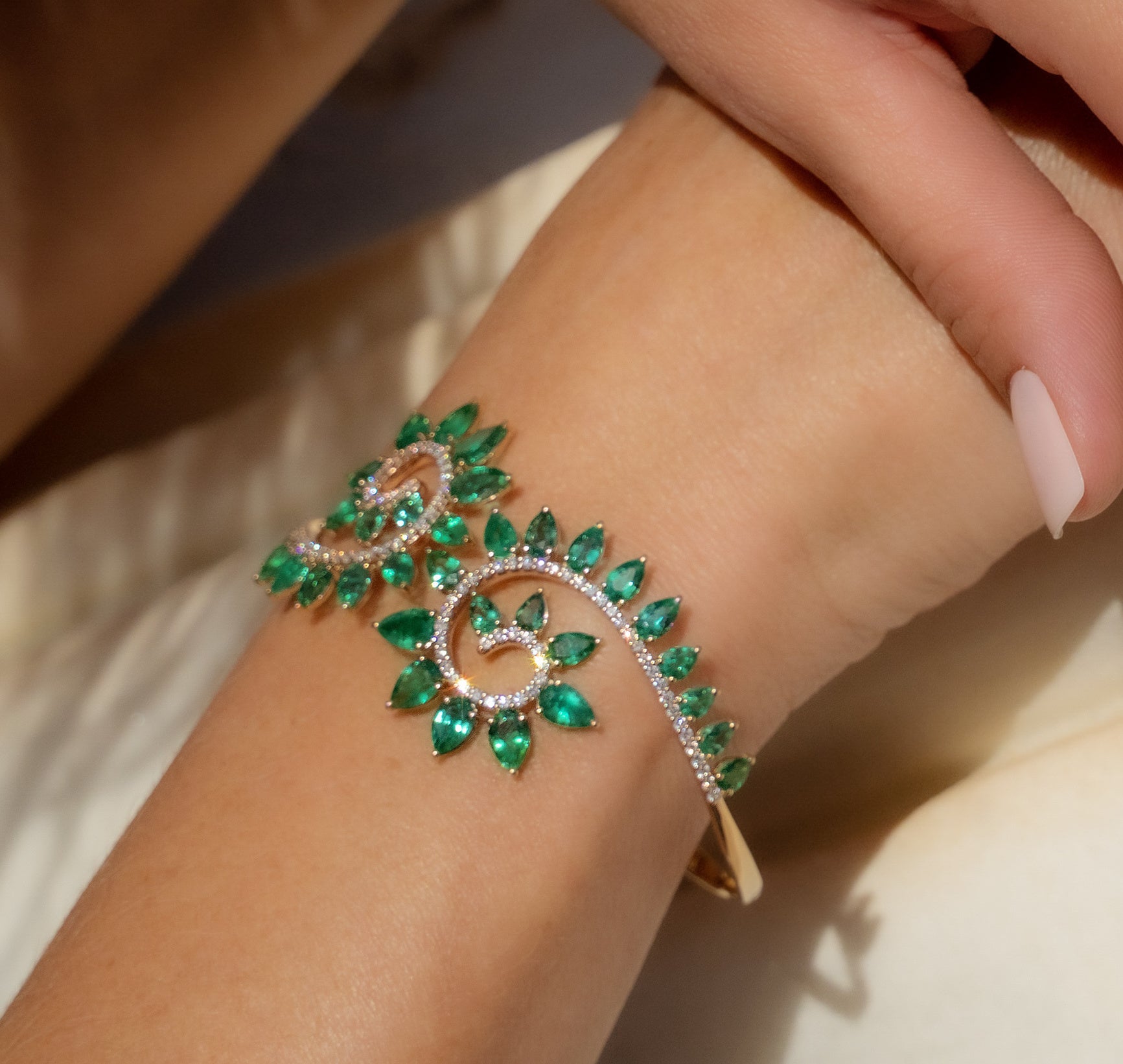 High Jewelry Maison Gismondi 1754, Emerald Diamond Bracelet 