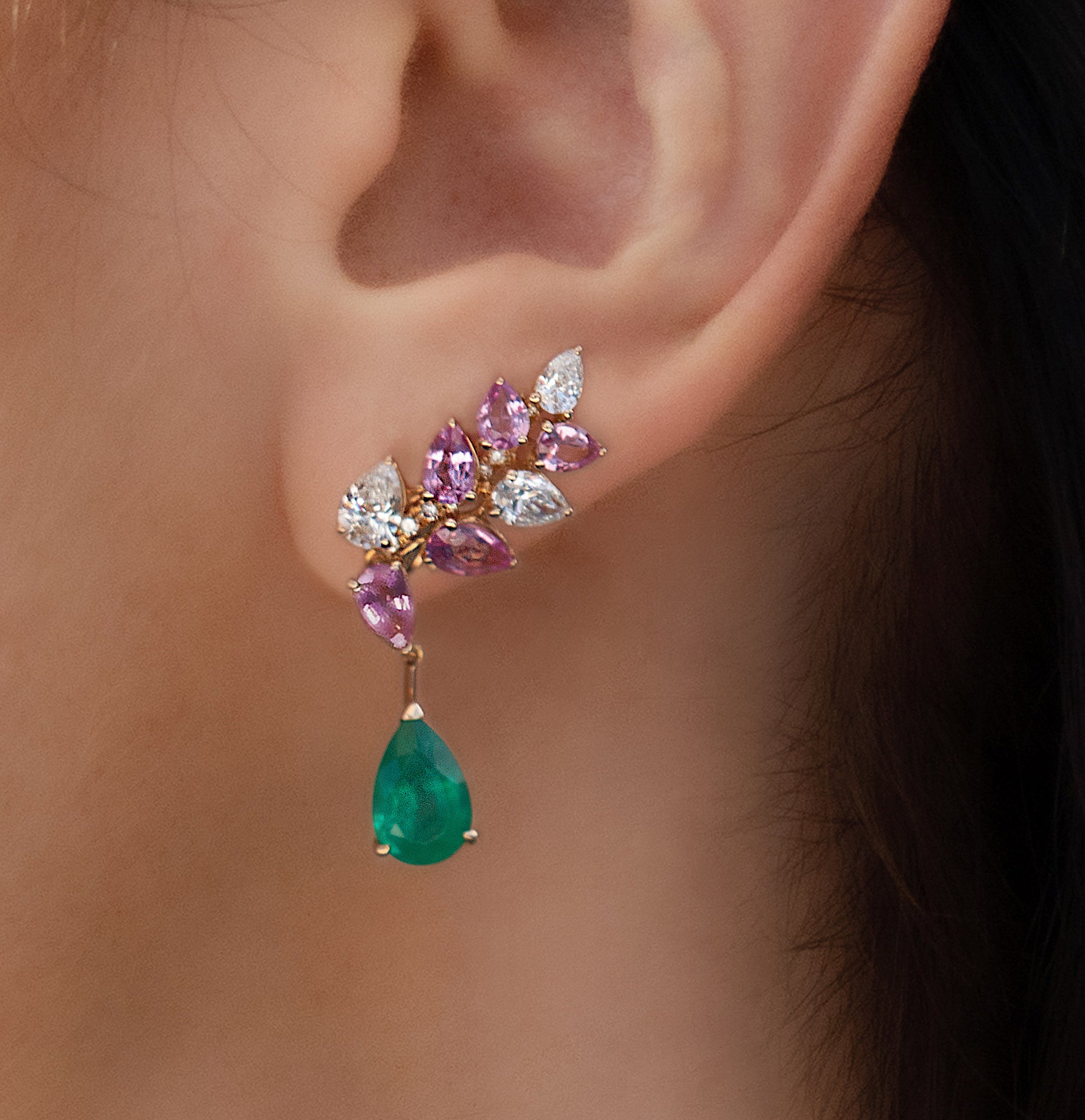 High Jewelry Maison Gismondi 1754, Rose Gold Earrings with Emerald drop