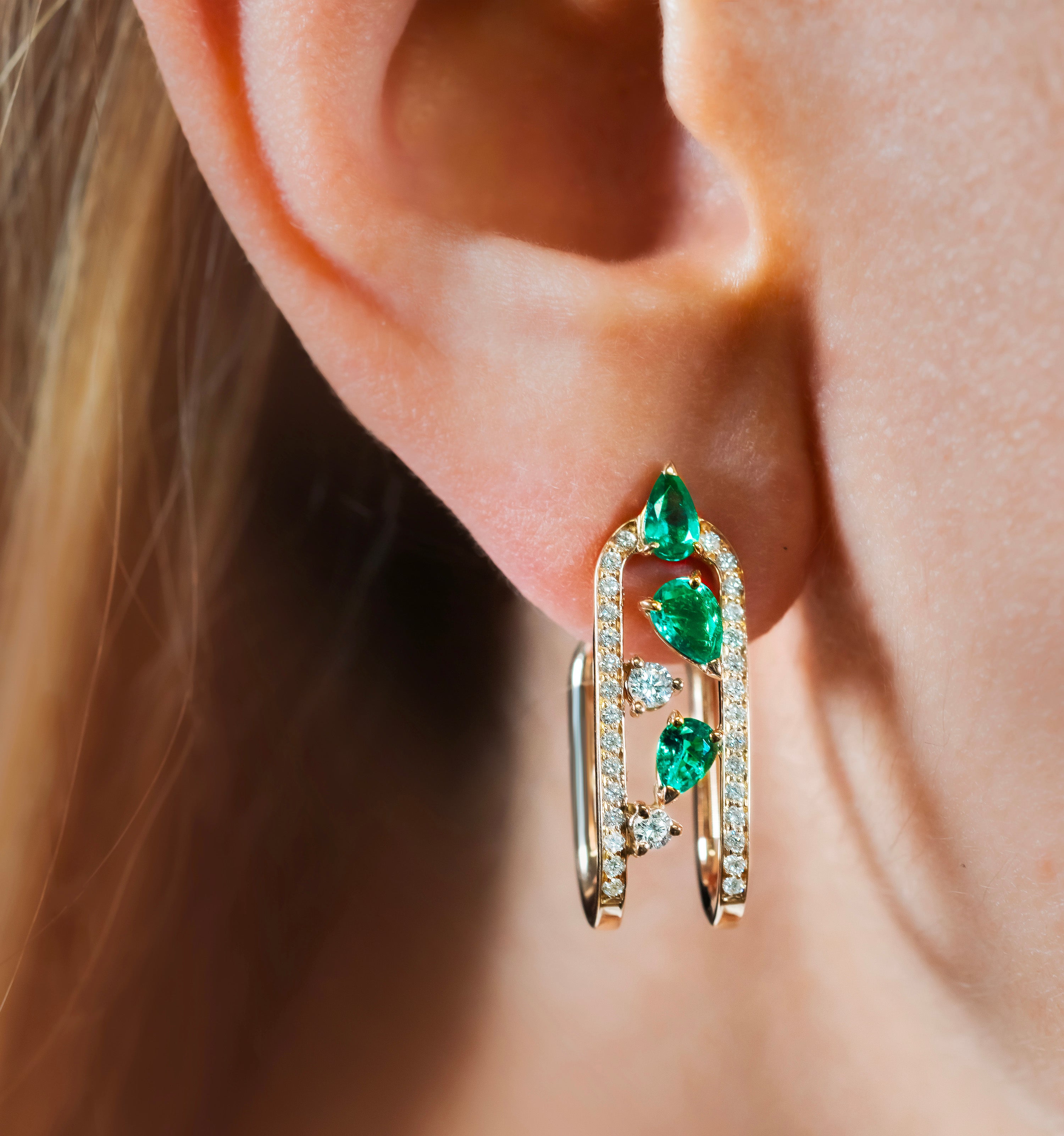 Emerald, Diamonds Earrings by Gismondi 1754