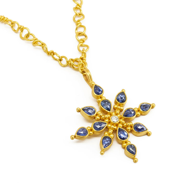 Sapphire Diamond 22 karat gold necklace by fine jewelry designer Linda Hoj