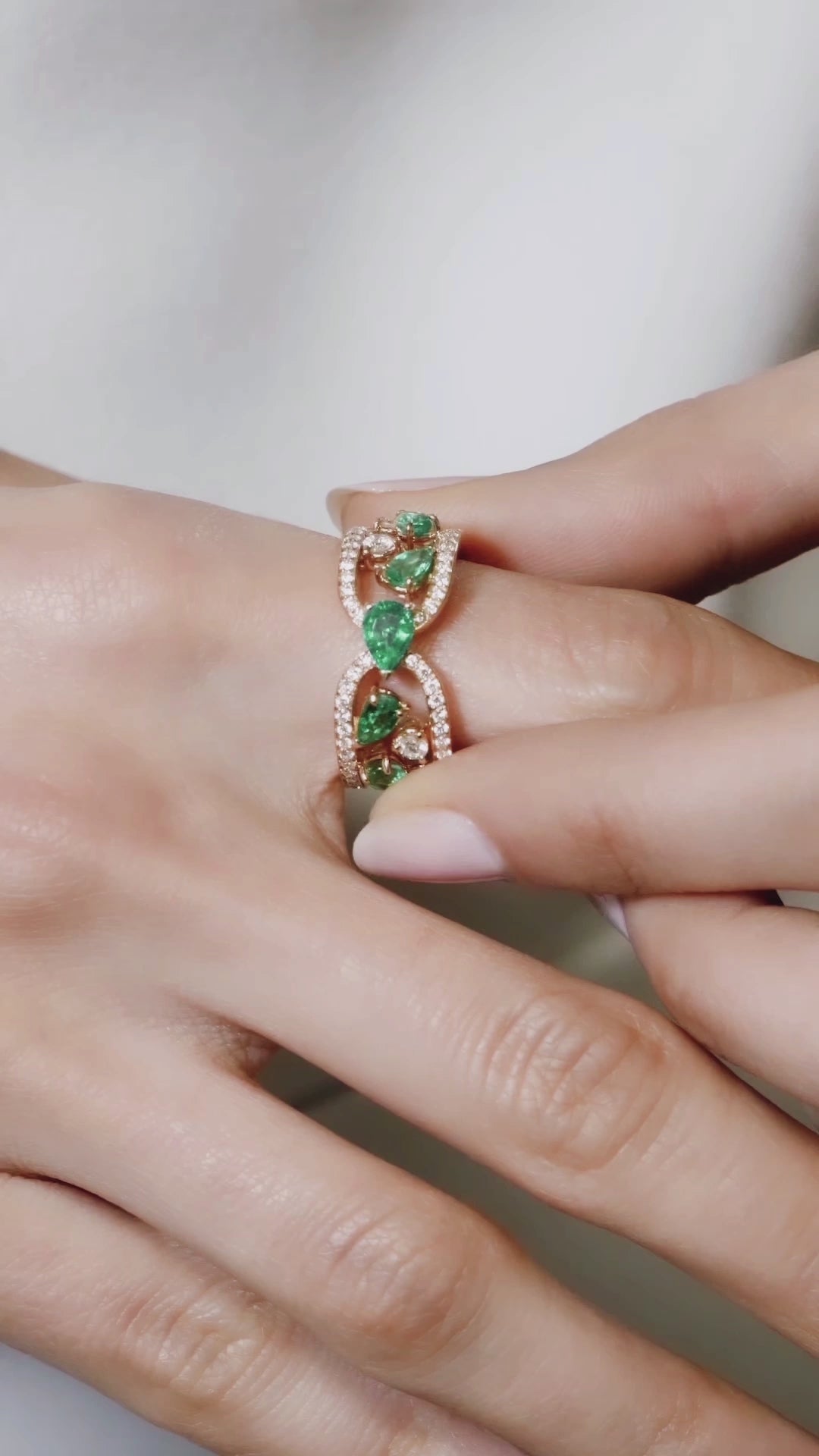 Emerald Diamond Ring by Gismondi 1754