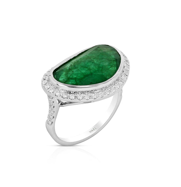 18 karat white gold emerald and diamond ring by fine jewelry house Yael Designs