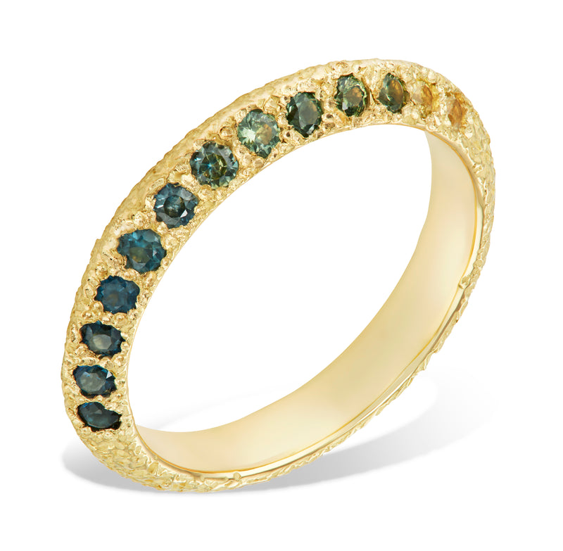 18 karat yellow gold Sapphire Ombré Speckled ring by jewelry designer-maker Clio Saskia.
