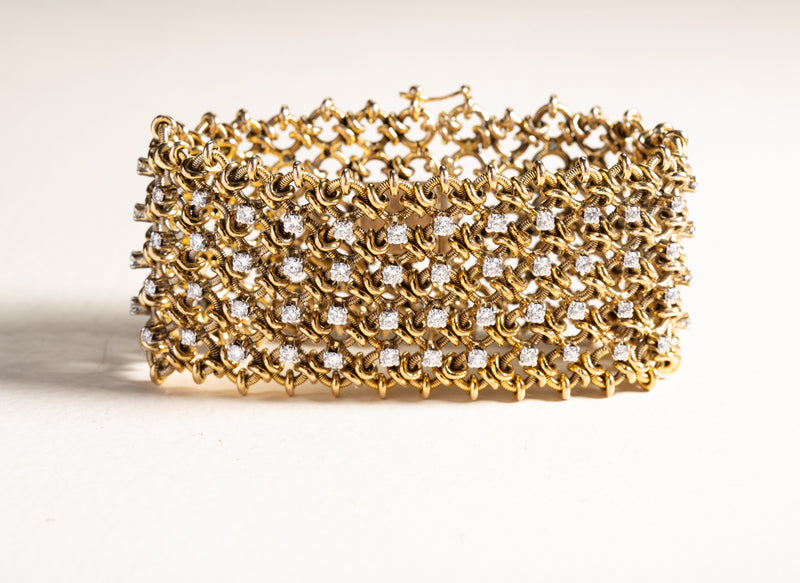 Diamond Bracelet in 18 karat Gold by fine jewelry designer ESTAA