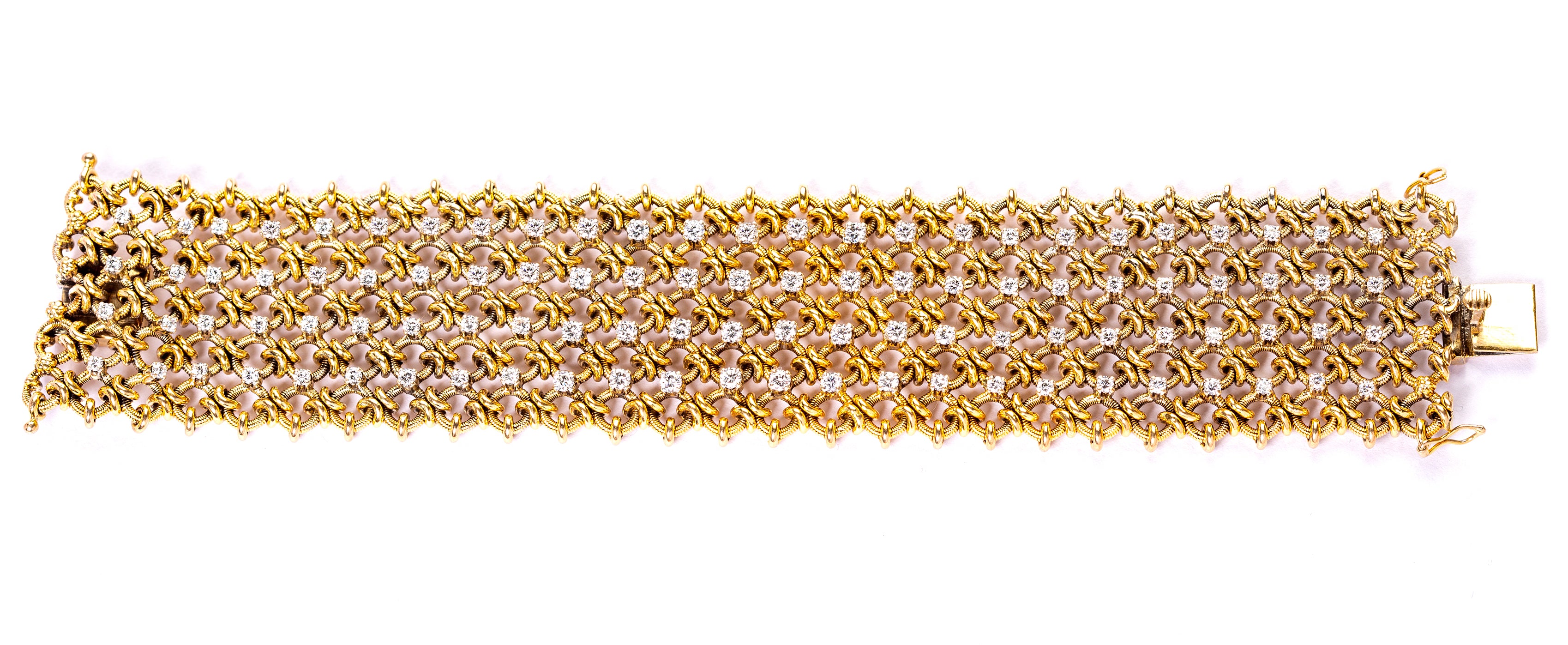 Diamond Bracelet in 18 karat Gold by fine jewelry designer ESTAA