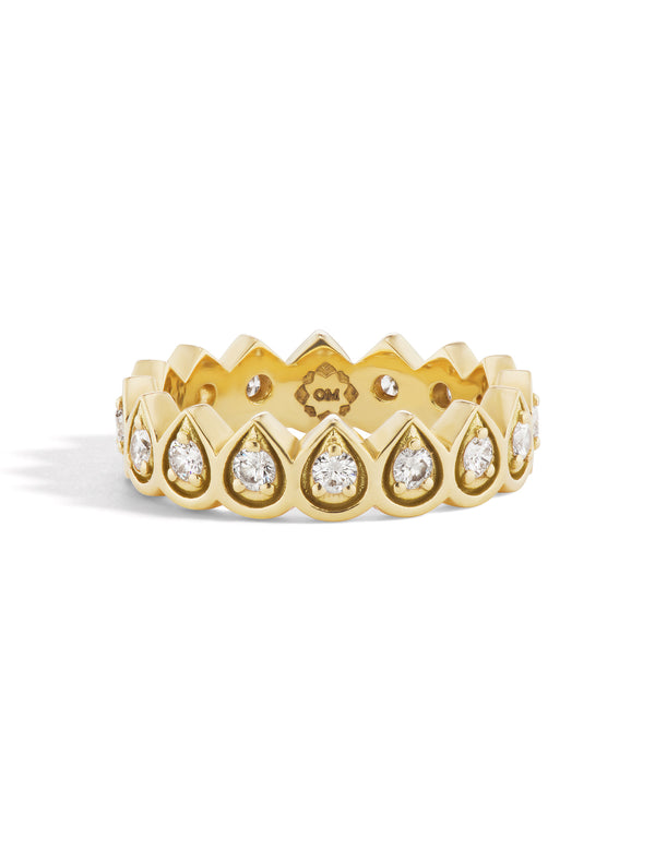 18 karat gold diamond mandala petal ring by fine jewelry designer Orly Marcel. 