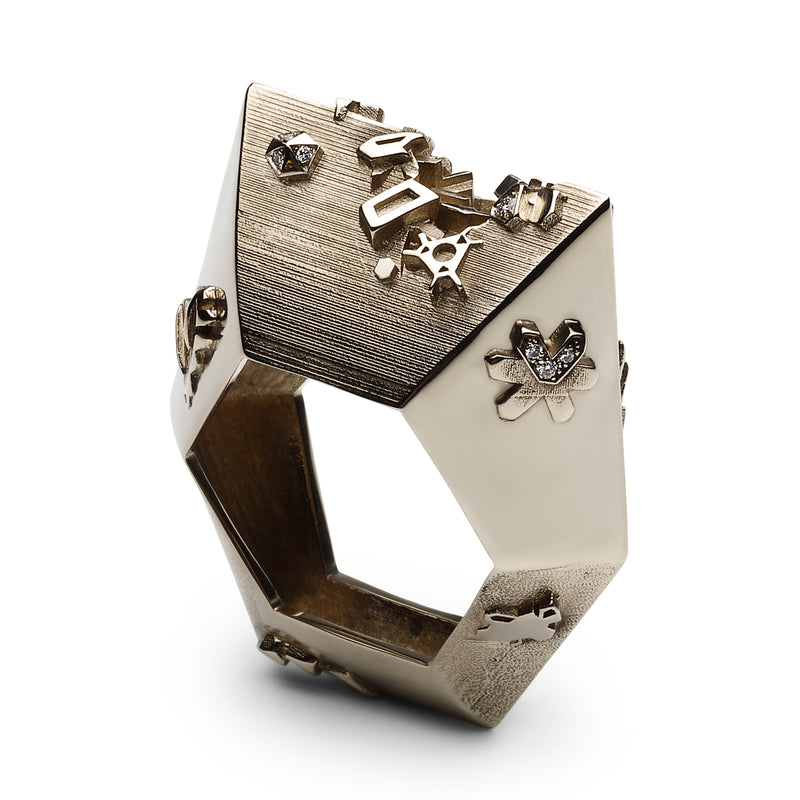 18 karat white gold and diamonds ring by fine jewelry designer Capucine H