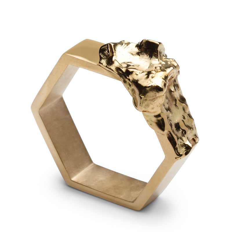 18 karat recycled gold ring inspired by melting water by fine jewelry designer Capucine H