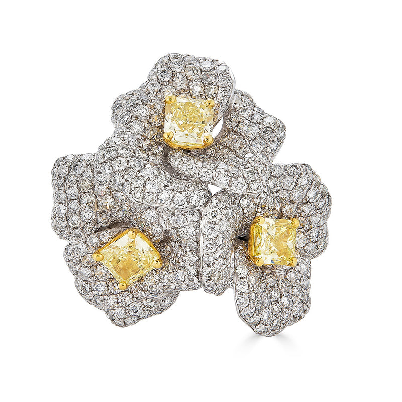 Yellow and white Diamond ring by fine jewelry house of Piranesi